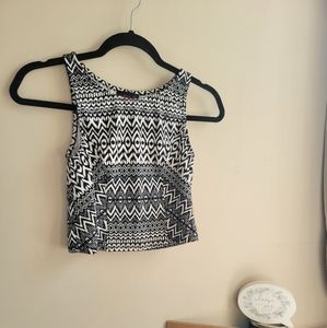 Black and White Geometric Pattern Crop Top